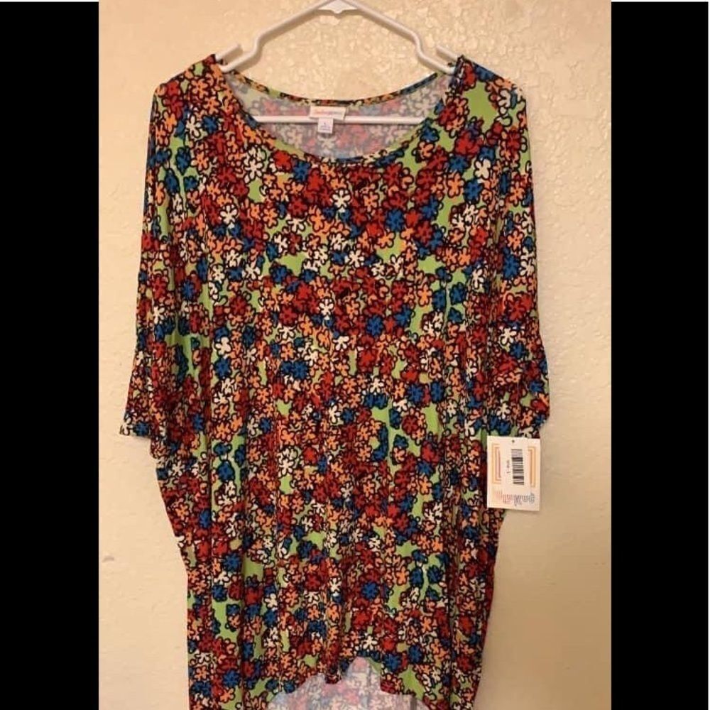 3 for $20 Lularoe Irma size L - Blouse 👚